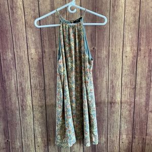 Forever 21	Floral Shift Dress		Size	Medium